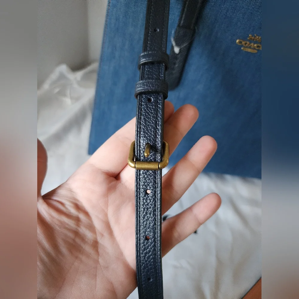 ✨️NWOT✨️ Coach Charlie Denim 2Way Carryall & Coach Dust Bag, 2018 - Picture 2 of 14